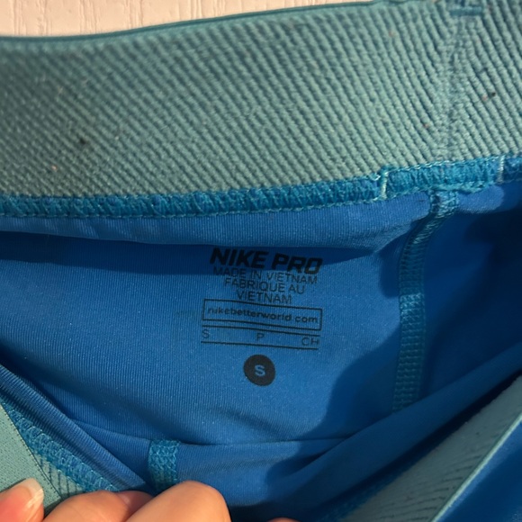 Nike Pro Teal Performance Shorts - Picture 2 of 3